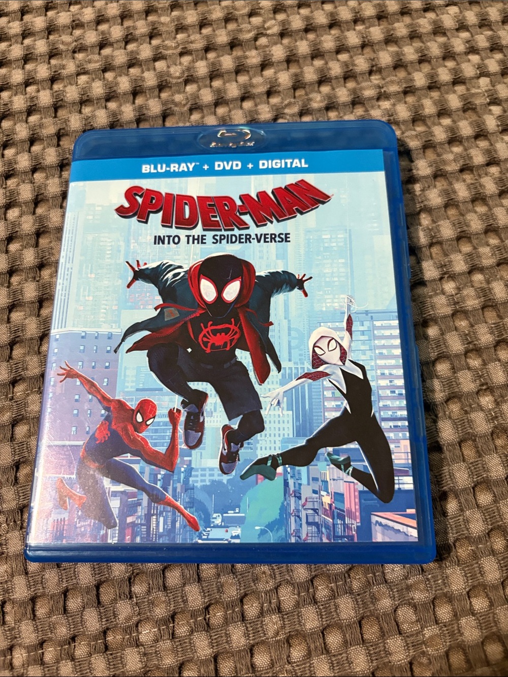 Spiderman Into the Spider‑Verse Blu‑ray + DVD Case (Blue)
